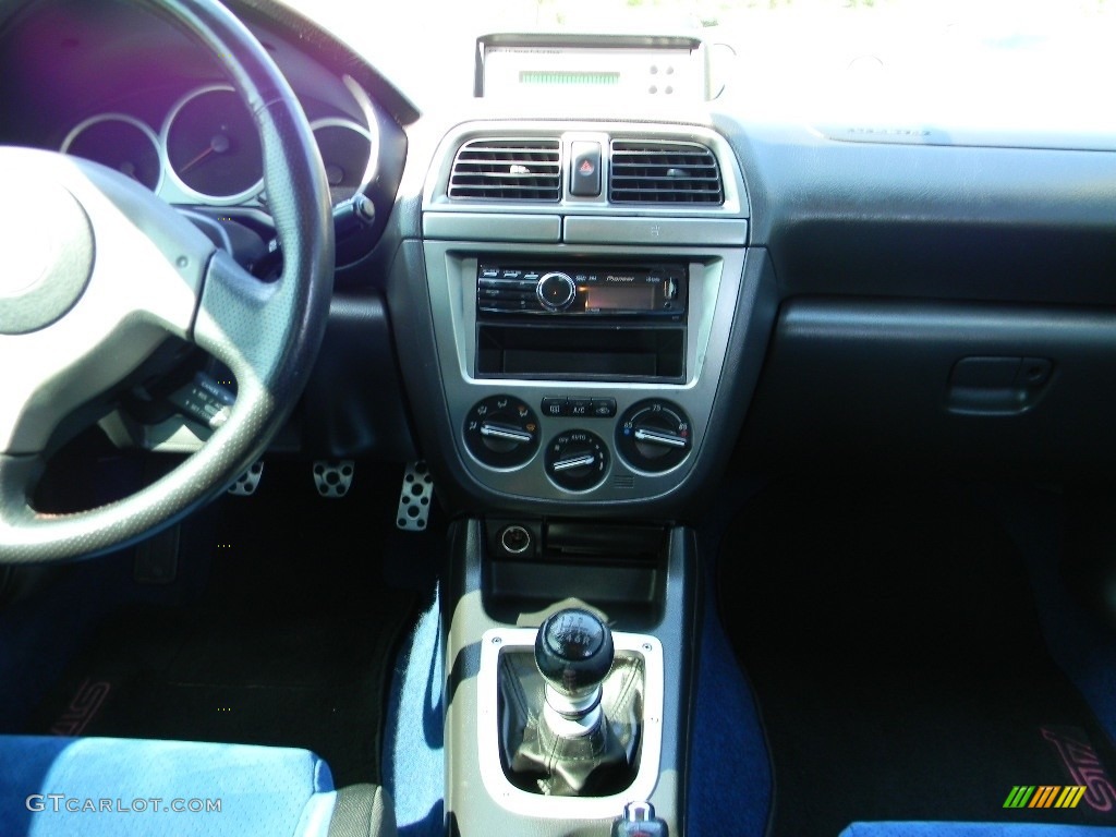 2004 Impreza WRX STi - Platinum Silver Metallic / Blue Ecsaine/Black photo #15