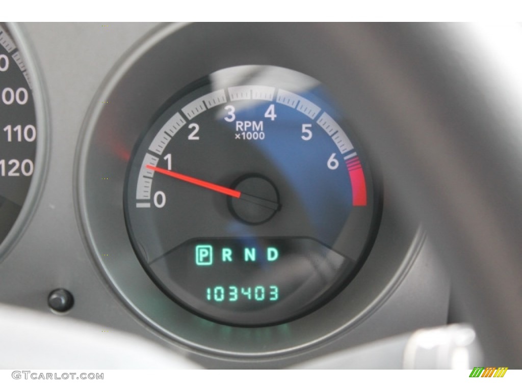 2010 Avenger SXT - White Gold / Dark Slate Gray photo #14