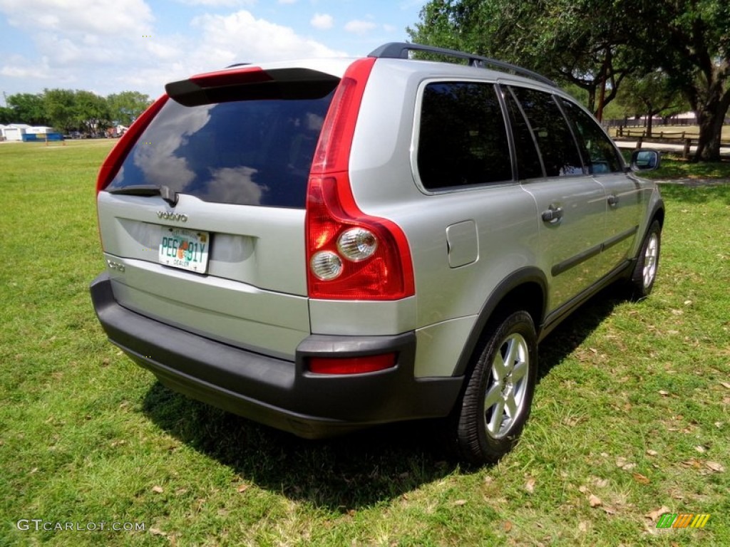 2006 XC90 2.5T - Silver Metallic / Graphite photo #9