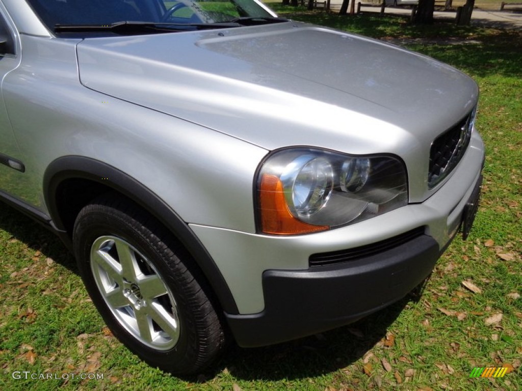 2006 XC90 2.5T - Silver Metallic / Graphite photo #17