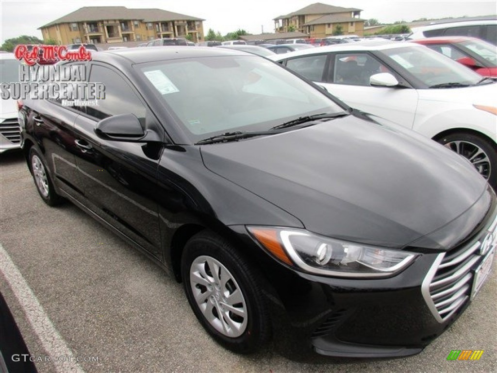 2017 Elantra SE - Black / Beige photo #1