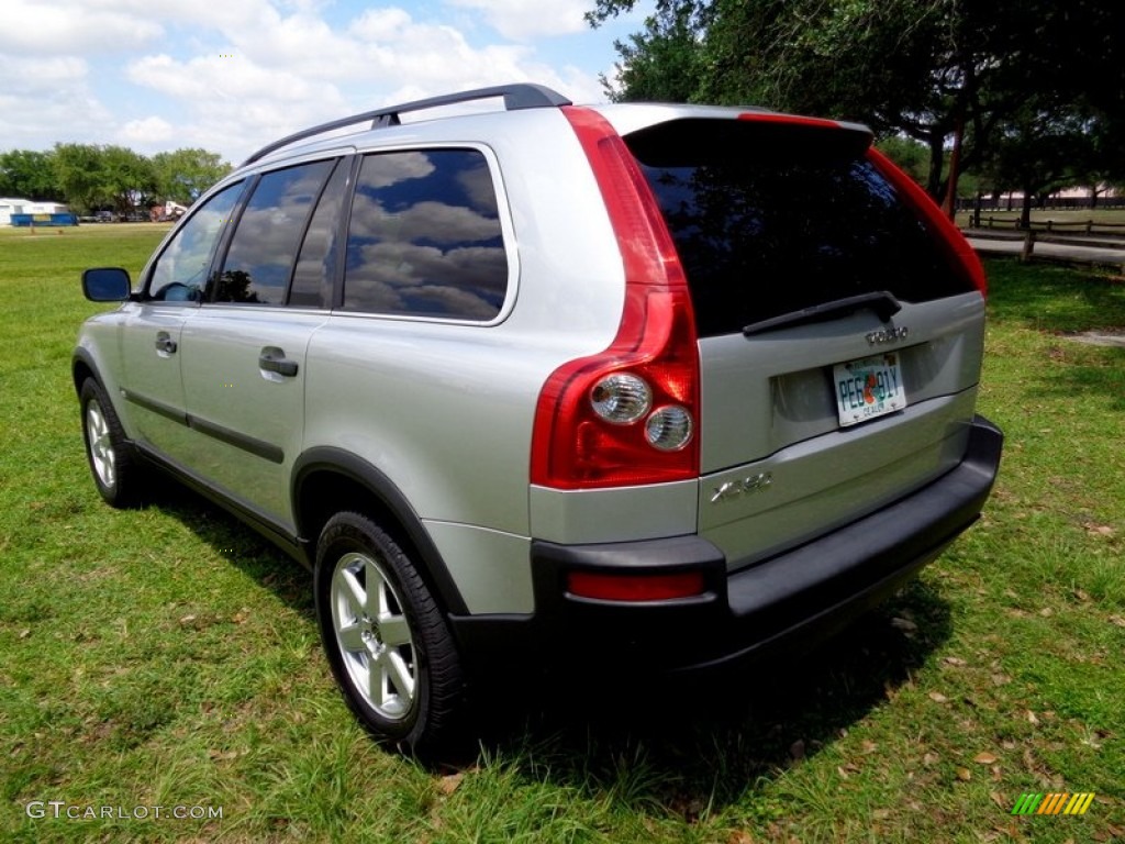 2006 XC90 2.5T - Silver Metallic / Graphite photo #21