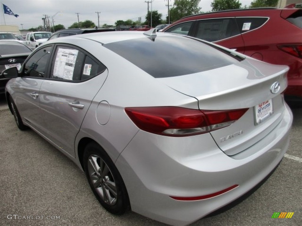 2017 Elantra SE - Silver / Gray photo #4