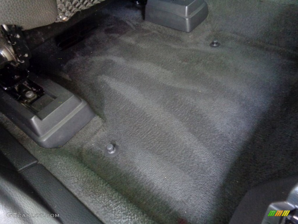 2006 XC90 2.5T - Silver Metallic / Graphite photo #56