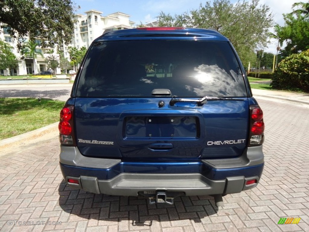 2004 TrailBlazer EXT LS 4x4 - Indigo Blue Metallic / Medium Pewter photo #2