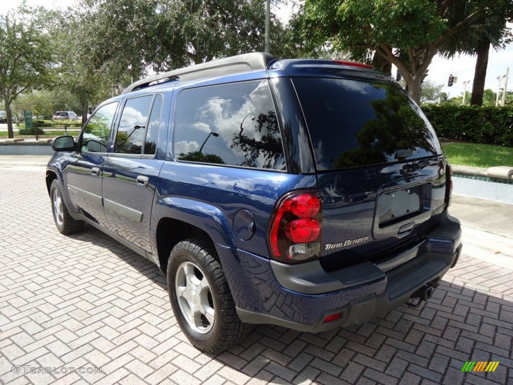2004 TrailBlazer EXT LS 4x4 - Indigo Blue Metallic / Medium Pewter photo #6