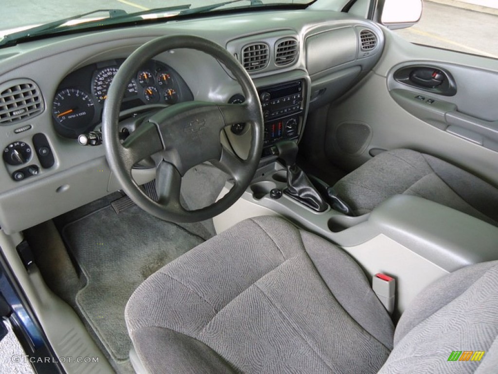 2004 TrailBlazer EXT LS 4x4 - Indigo Blue Metallic / Medium Pewter photo #8