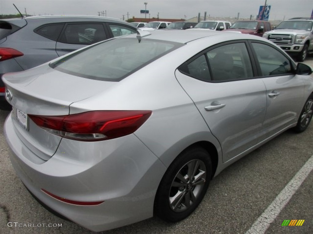 2017 Elantra SE - Silver / Gray photo #6