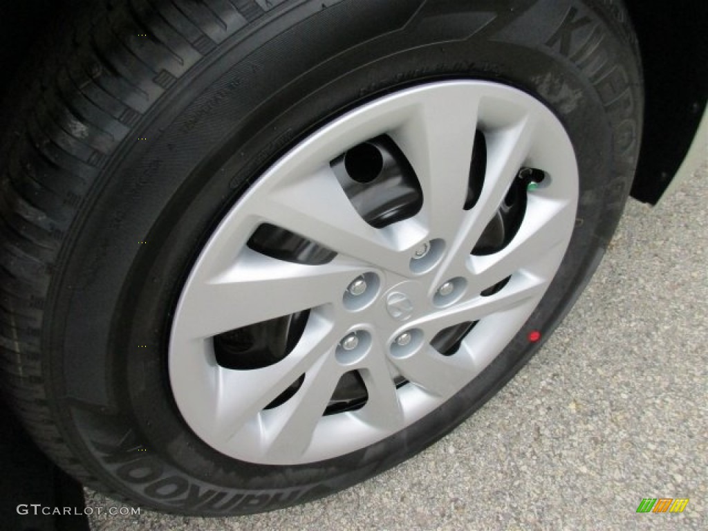 2017 Hyundai Elantra SE Wheel Photos