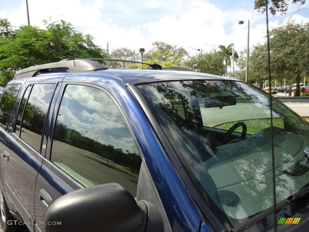 2004 TrailBlazer EXT LS 4x4 - Indigo Blue Metallic / Medium Pewter photo #15