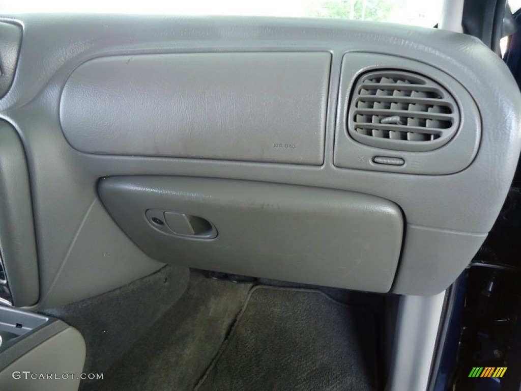 2004 TrailBlazer EXT LS 4x4 - Indigo Blue Metallic / Medium Pewter photo #47