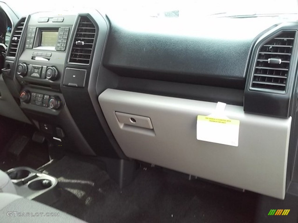 2016 F150 XL SuperCrew - Magnetic / Medium Earth Gray photo #13