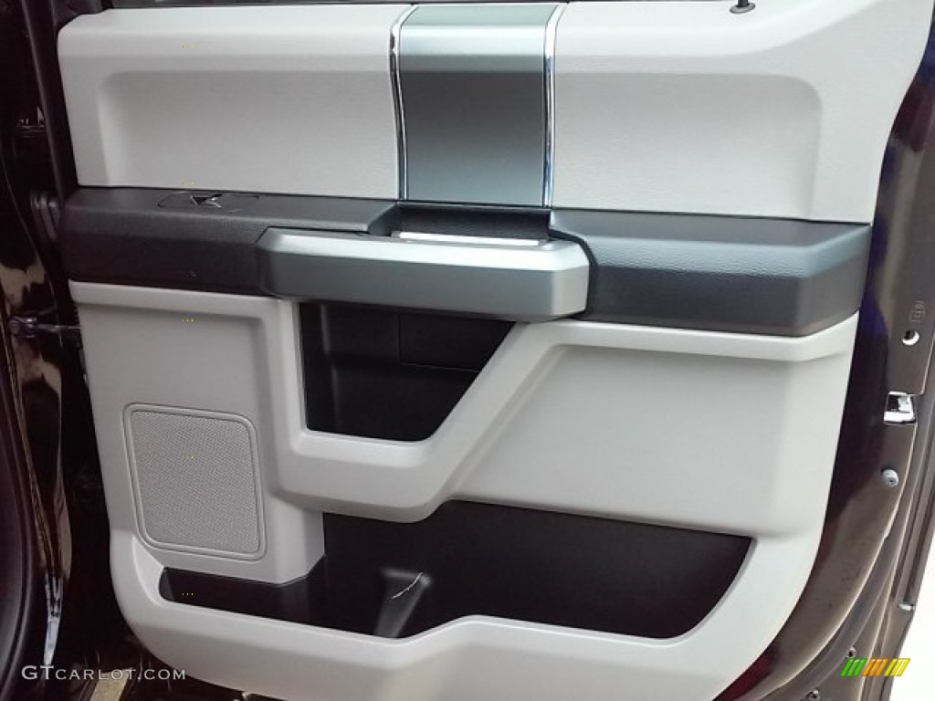 2016 F150 XLT SuperCrew - Shadow Black / Medium Earth Gray photo #11