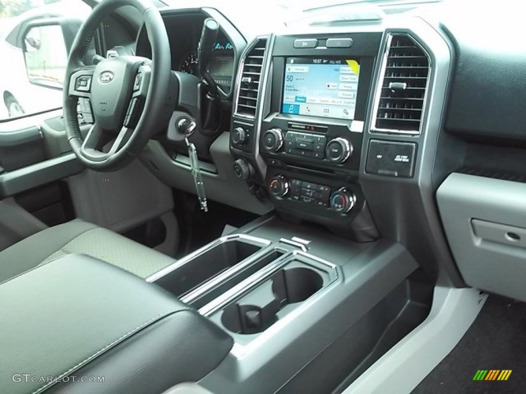 2016 F150 XLT SuperCrew - Shadow Black / Medium Earth Gray photo #15