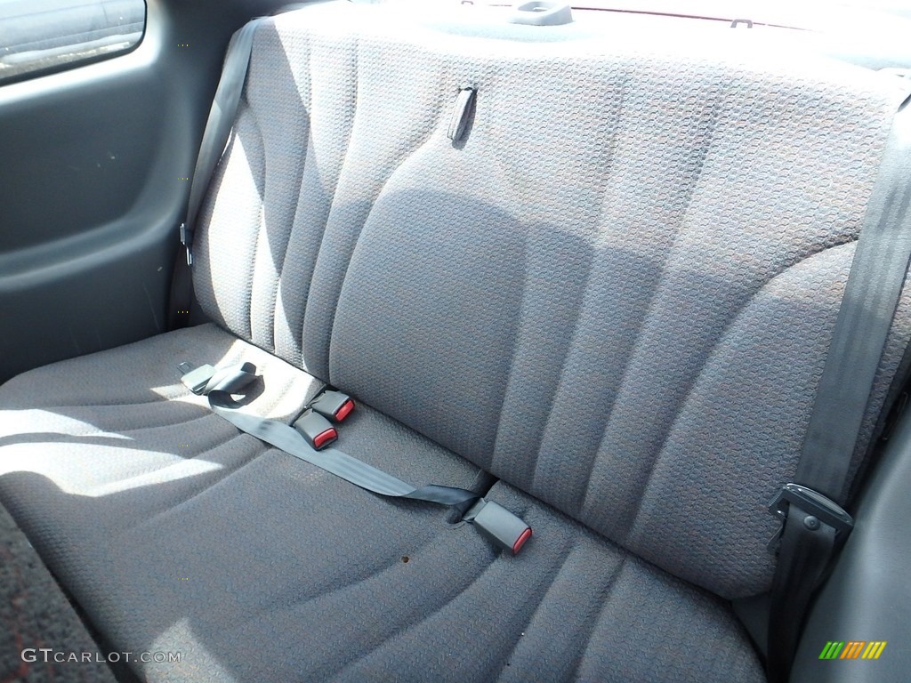 2002 Sunfire SE Coupe - Bright Red / Graphite photo #9