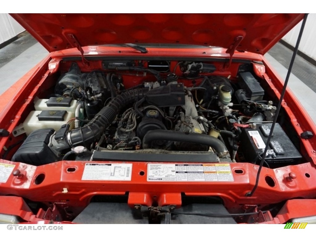 2000 Ranger XLT Regular Cab - Bright Red / Medium Graphite photo #31