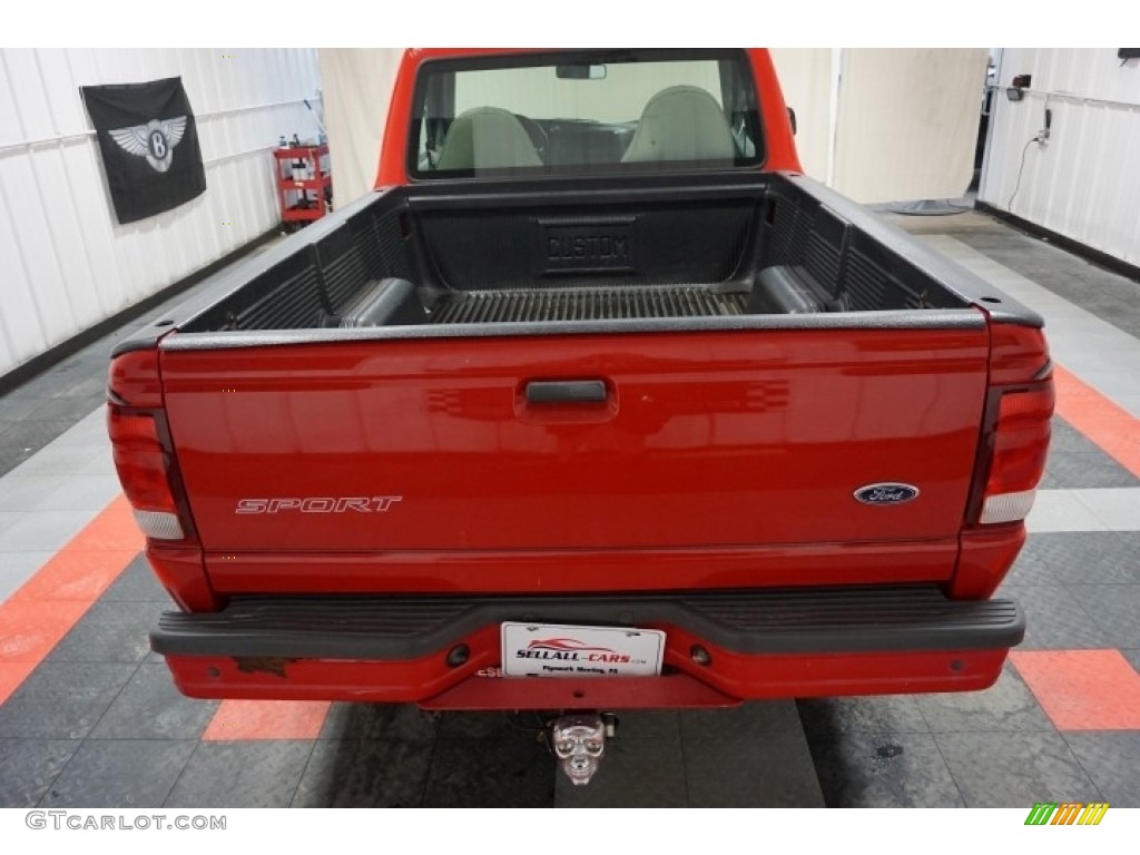 2000 Ranger XLT Regular Cab - Bright Red / Medium Graphite photo #56