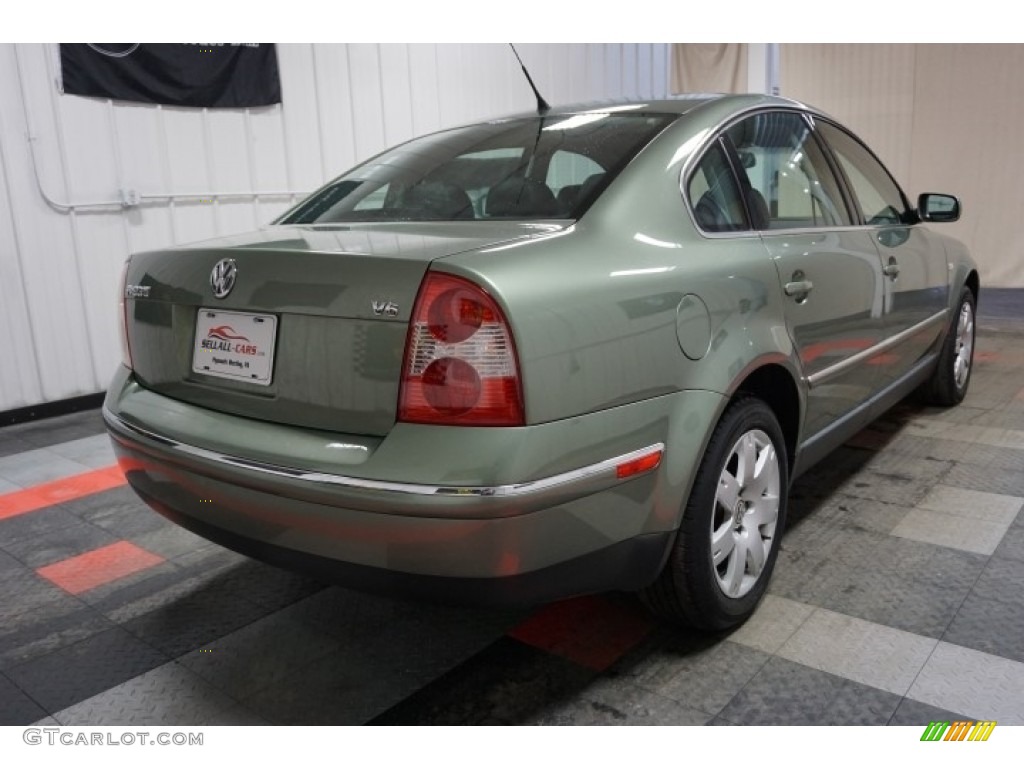 2003 Passat GLX Sedan - Fresco Green Metallic / Black photo #8