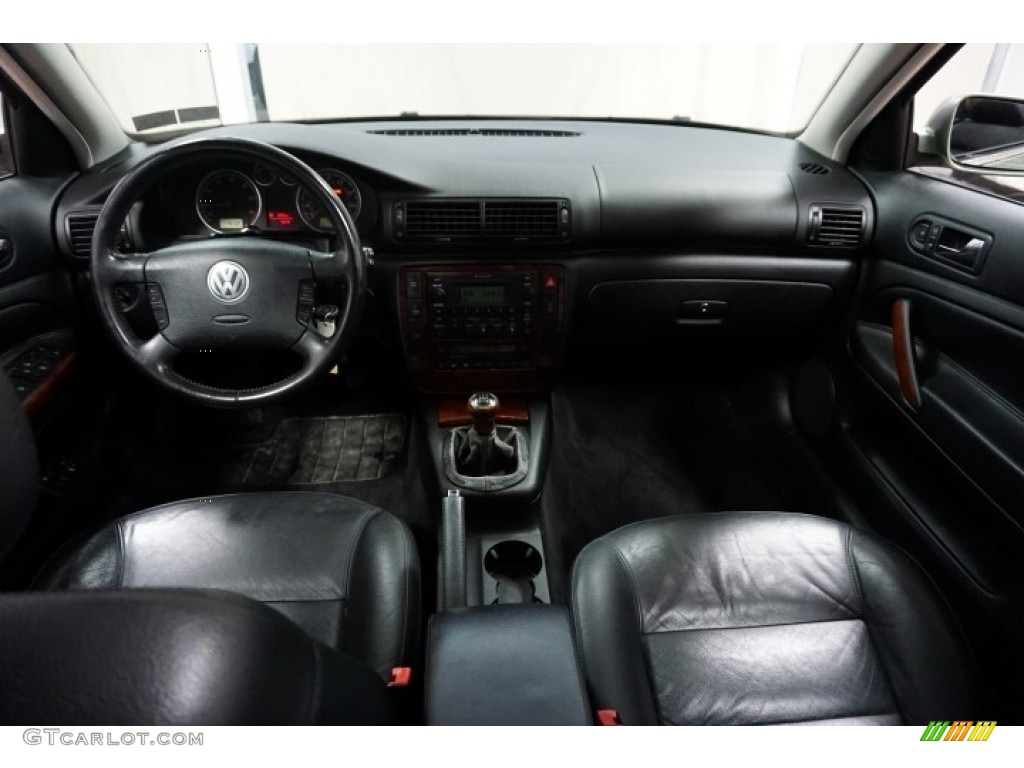 2003 Passat GLX Sedan - Fresco Green Metallic / Black photo #27