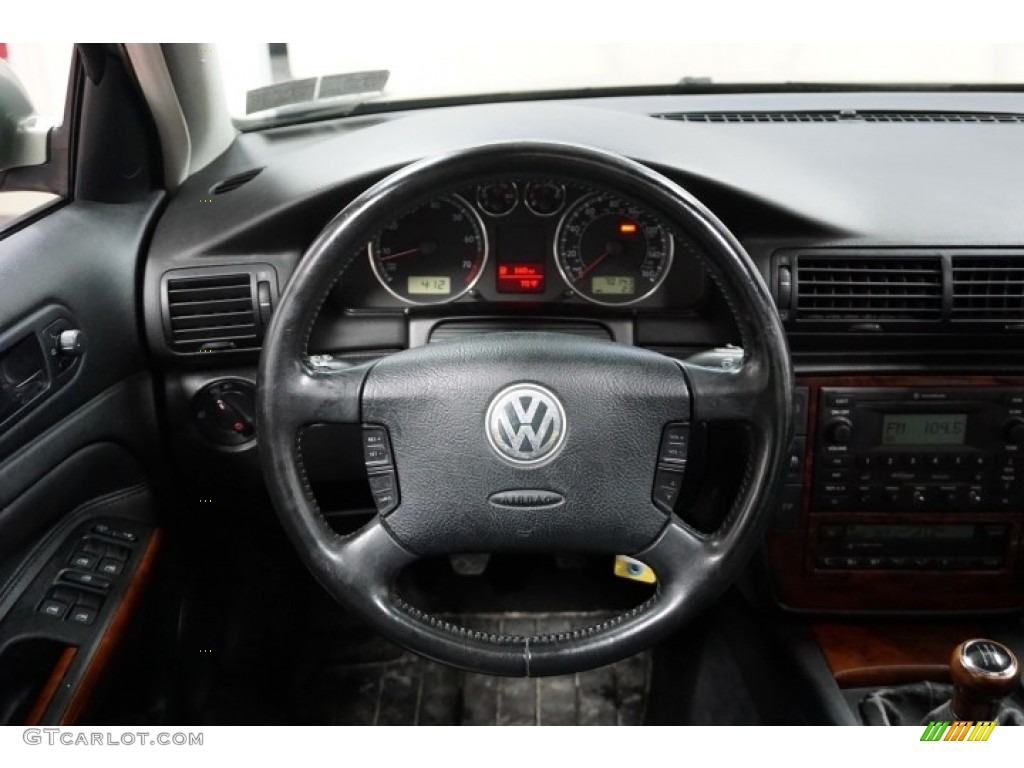 2003 Passat GLX Sedan - Fresco Green Metallic / Black photo #29