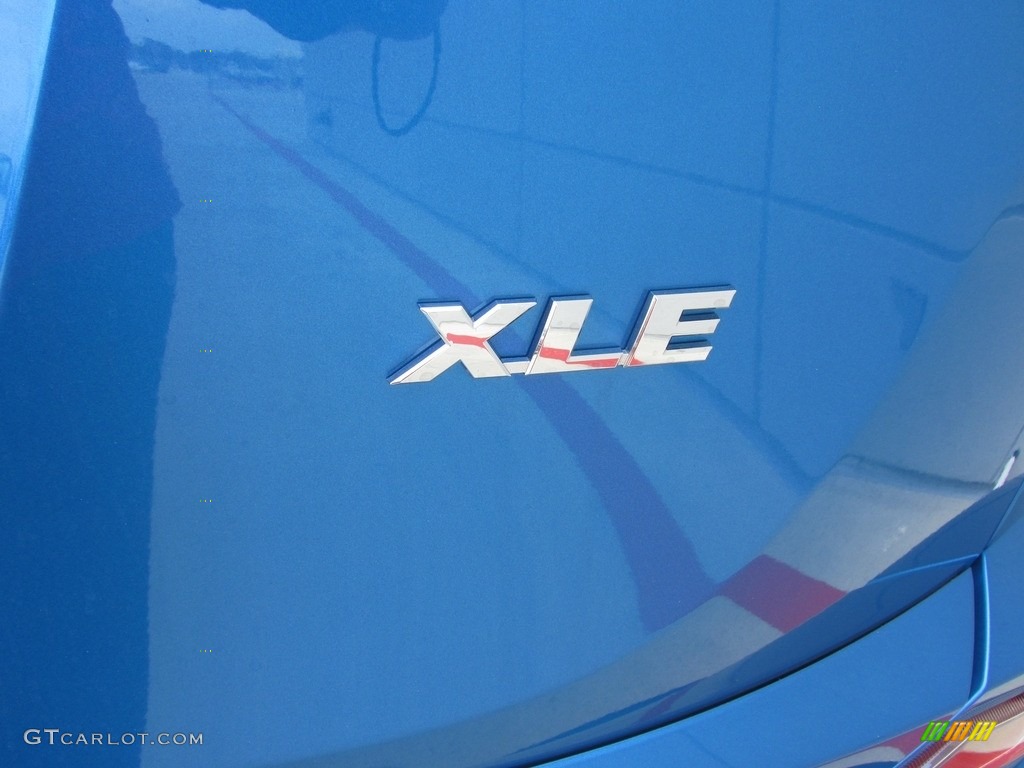 2016 RAV4 XLE - Electric Storm Blue / Ash photo #14