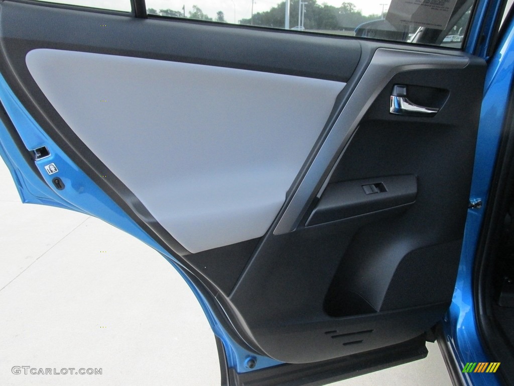 2016 RAV4 XLE - Electric Storm Blue / Ash photo #18