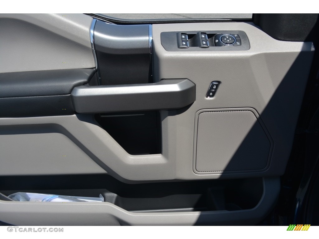 2016 F150 XLT SuperCrew 4x4 - Blue Jeans / Medium Earth Gray photo #5