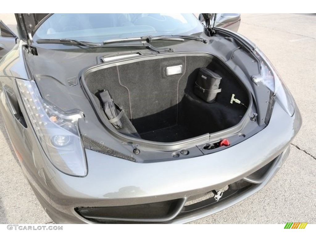 2015 Ferrari 458 Italia Trunk Photos