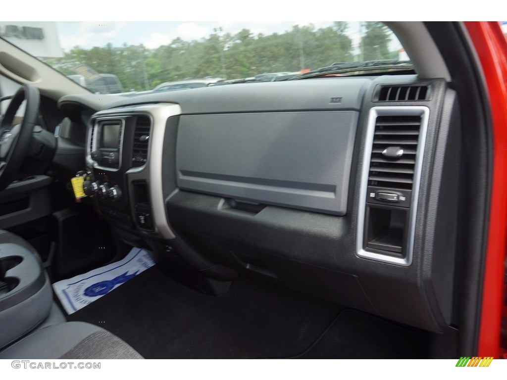 2015 1500 Big Horn Quad Cab - Flame Red / Black/Diesel Gray photo #19