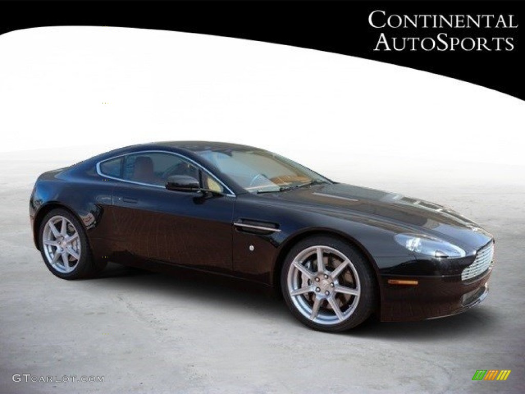 Black Aston Martin V8 Vantage