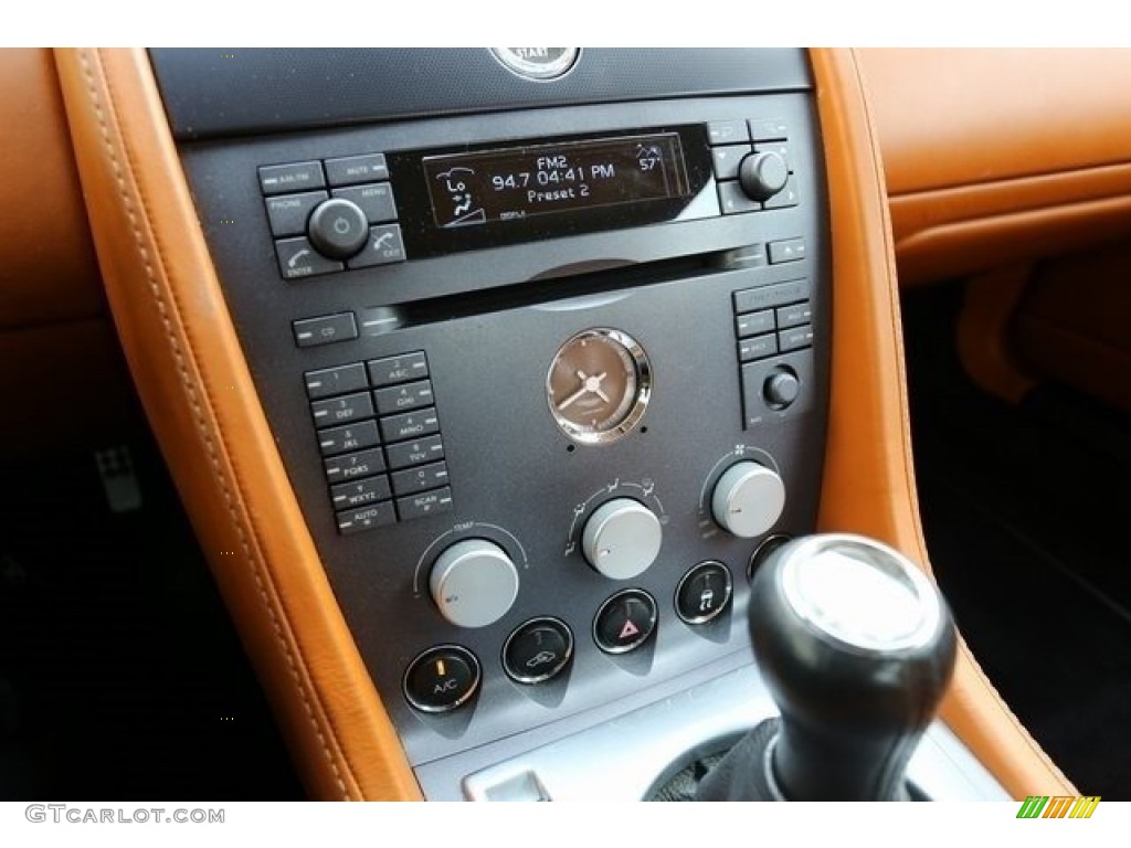2007 Aston Martin V8 Vantage Coupe Controls Photos
