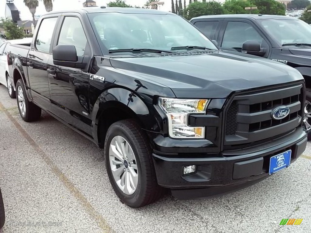 2016 F150 XL SuperCrew - Shadow Black / Medium Earth Gray photo #1