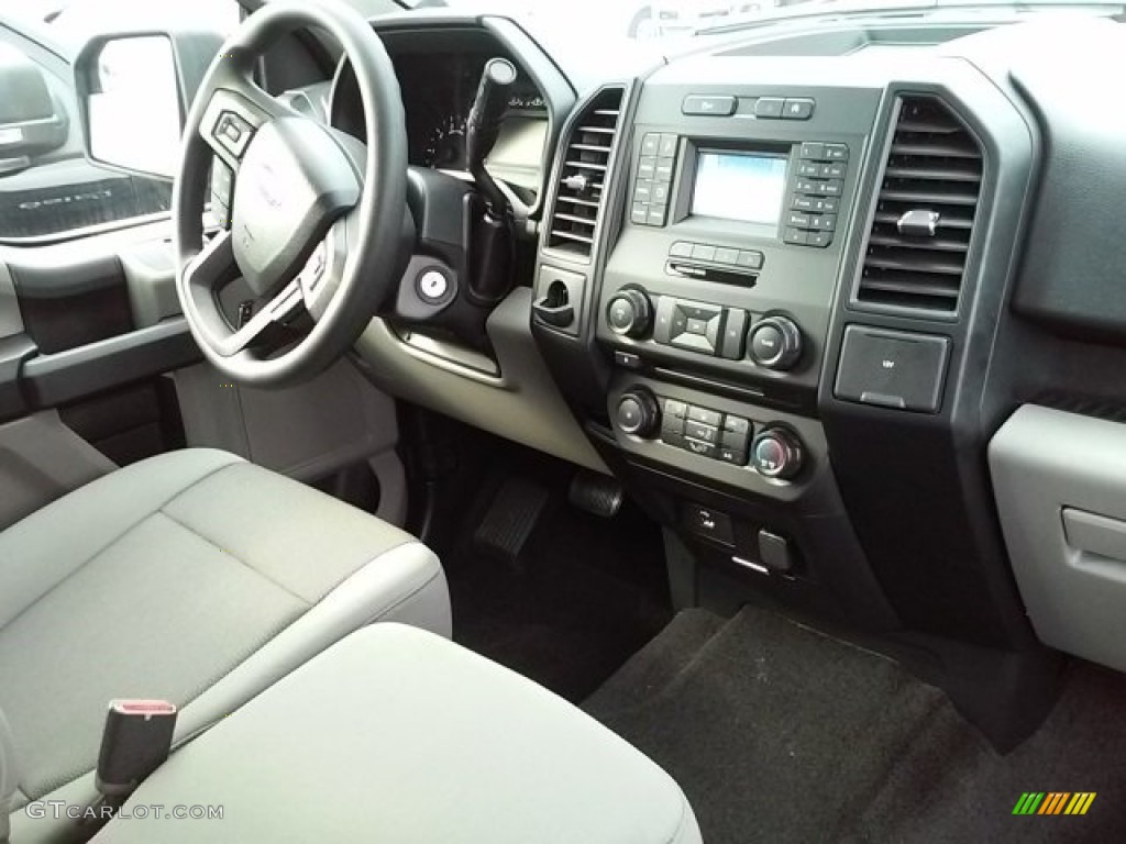 2016 F150 XL SuperCrew - Shadow Black / Medium Earth Gray photo #21