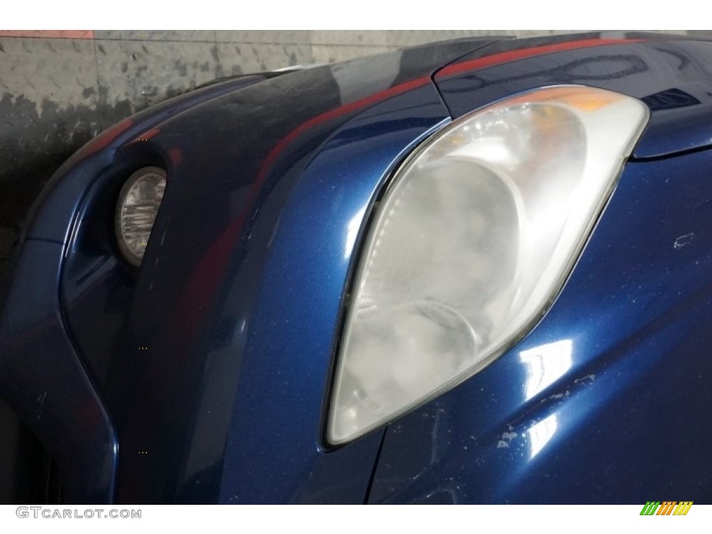 2006 Matrix XR - Cosmic Blue Metallic / Dark Gray photo #47