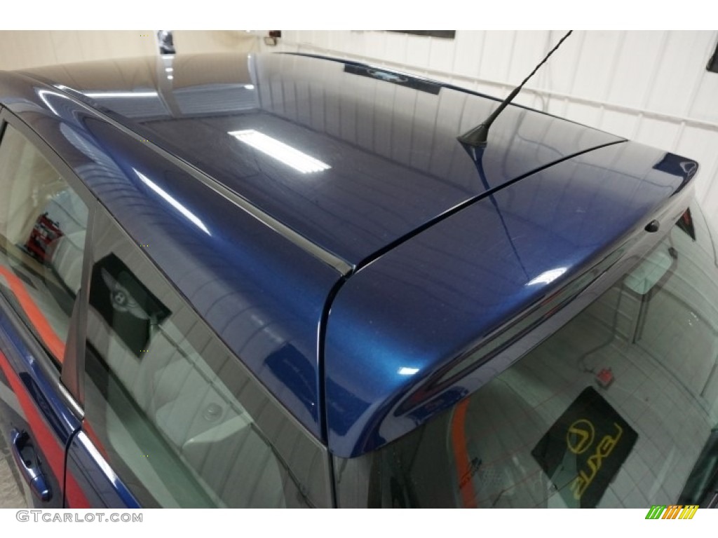 2006 Matrix XR - Cosmic Blue Metallic / Dark Gray photo #86