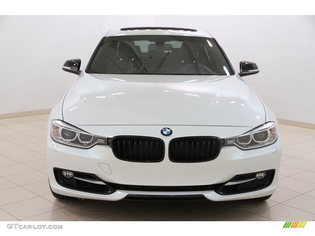 2013 3 Series 328i xDrive Sedan - Mineral White Metallic / Coral Red/Black photo #2