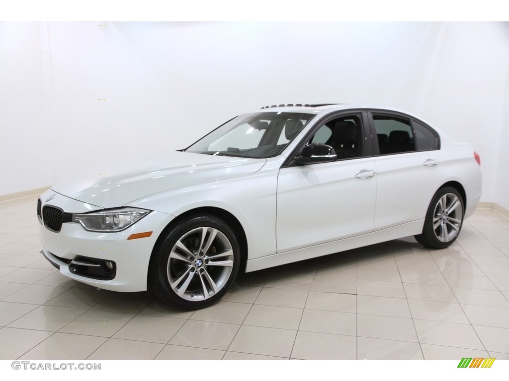 2013 3 Series 328i xDrive Sedan - Mineral White Metallic / Coral Red/Black photo #3