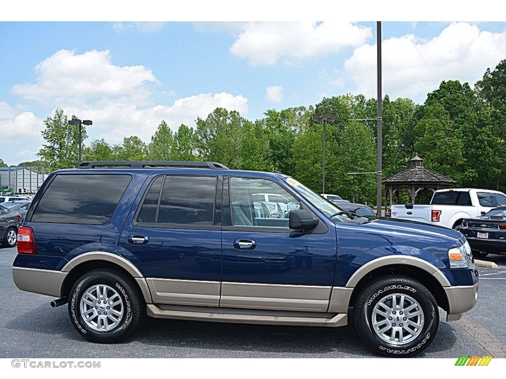 2011 Expedition XLT 4x4 - Dark Blue Pearl Metallic / Camel photo #2
