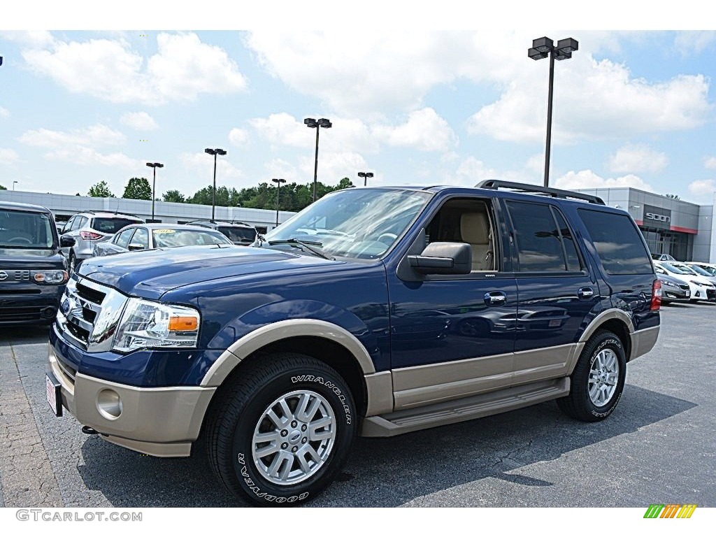 2011 Expedition XLT 4x4 - Dark Blue Pearl Metallic / Camel photo #7
