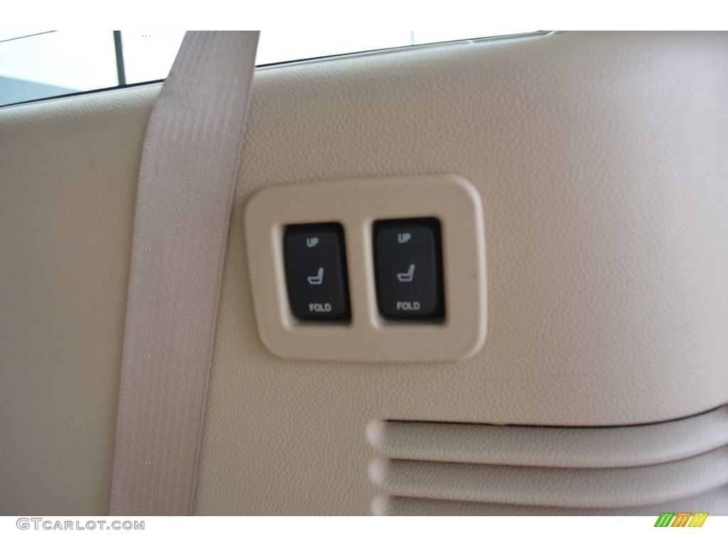 2011 Expedition XLT 4x4 - Dark Blue Pearl Metallic / Camel photo #15