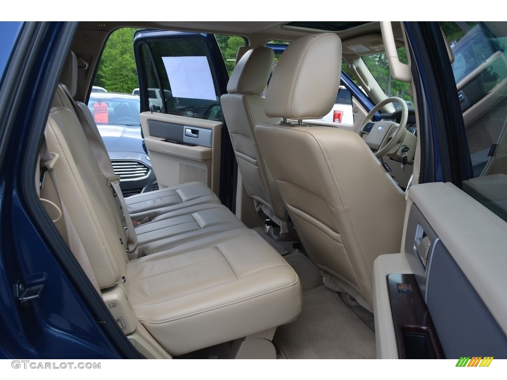 2011 Expedition XLT 4x4 - Dark Blue Pearl Metallic / Camel photo #17