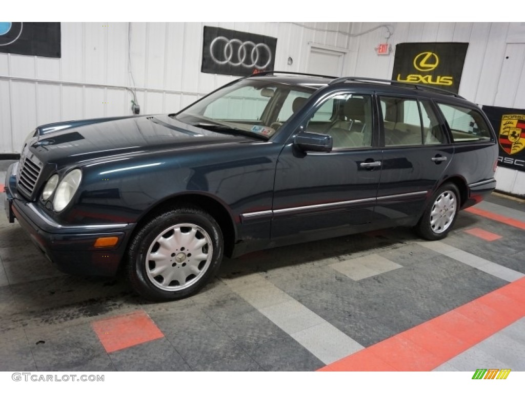 1999 E 320 4Matic Wagon - Midnight Blue / Parchment photo #2
