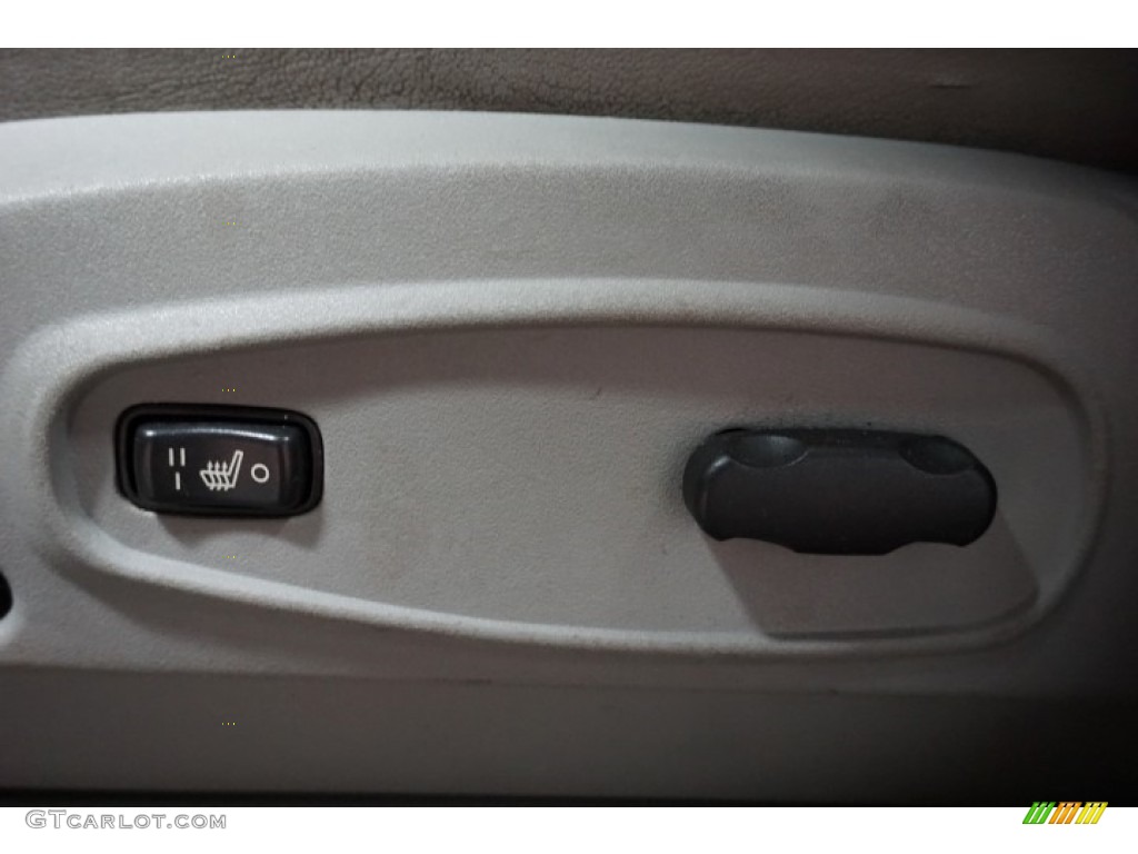 2005 Equinox LT AWD - Dark Silver Metallic / Light Cashmere photo #24