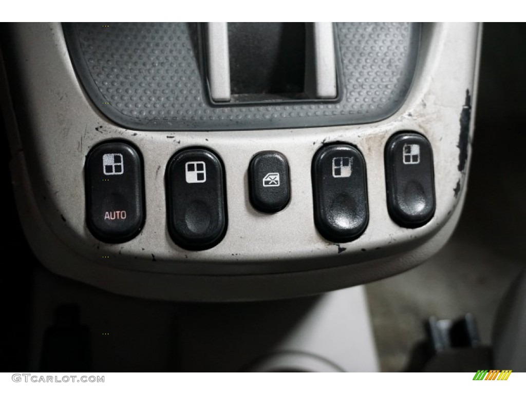 2005 Equinox LT AWD - Dark Silver Metallic / Light Cashmere photo #40