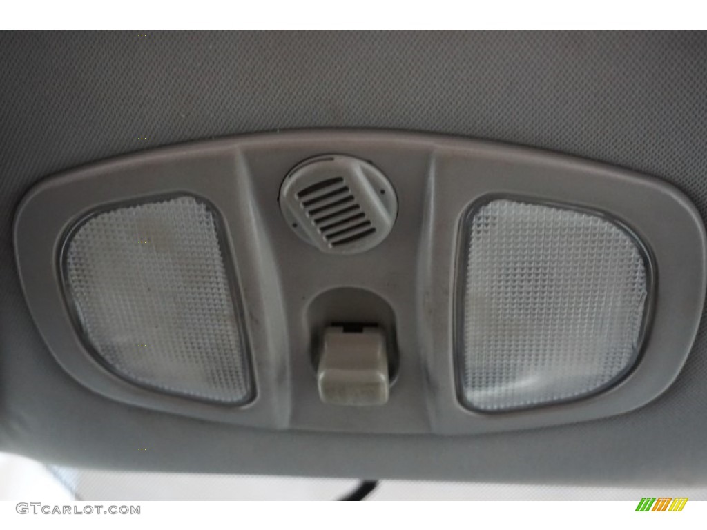 2005 Equinox LT AWD - Dark Silver Metallic / Light Cashmere photo #41