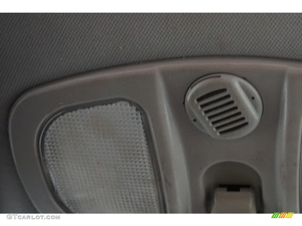 2005 Equinox LT AWD - Dark Silver Metallic / Light Cashmere photo #42