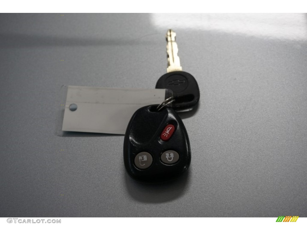 2005 Equinox LT AWD - Dark Silver Metallic / Light Cashmere photo #45