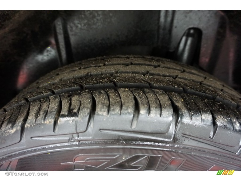 2005 Equinox LT AWD - Dark Silver Metallic / Light Cashmere photo #76