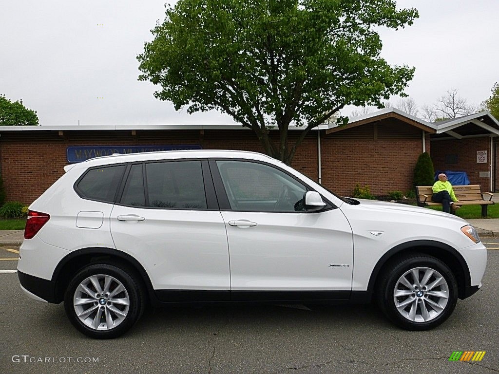2013 X3 xDrive 28i - Alpine White / Black photo #6