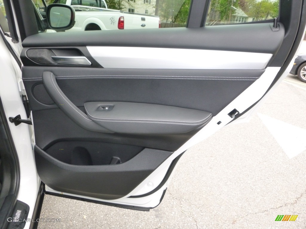 2013 X3 xDrive 28i - Alpine White / Black photo #19
